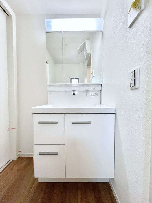 ���ʑ�E���ʏ��@�傫�����₷���O�ʋ��Ő�����������ʑ�́A�g�����Ȃ݃`�F�b�N�┧�̂������ɂ������߂ł��B 