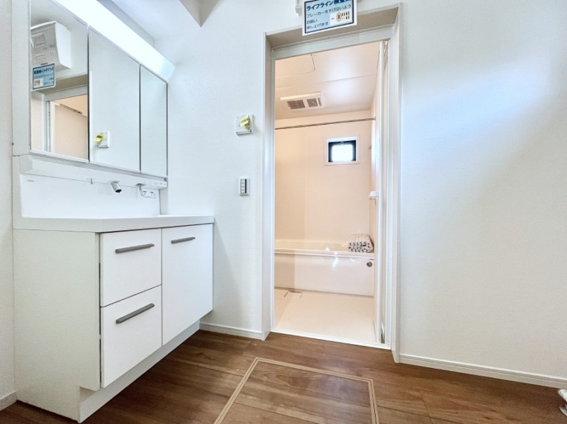 ���̑��@�������̂�����K��Ԃł��B�����̐g�x�x���C�����ǂ����g�������܂��B 