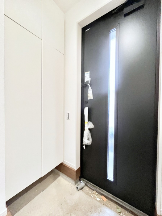 ���ց@�K���X�X���b�g�̓��������փh�A�������Ɍ���͂��Ă���܂�