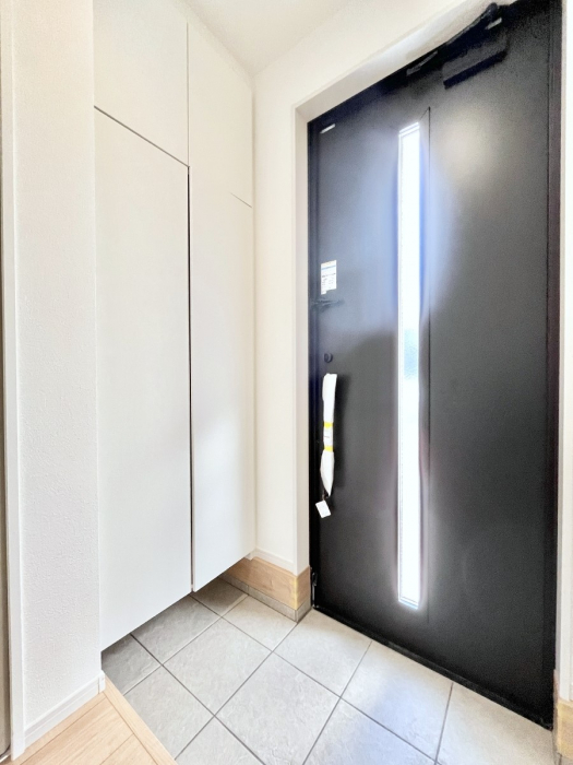 ���ց@�K���X�X���b�g�̓��������փh�A�������Ɍ���͂��Ă���܂�