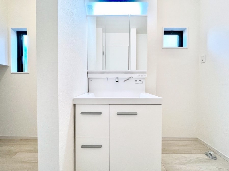 ���ʑ�E���ʏ��@���[�͂Ƌ@�\���ɗD�ꂽ���ʉ��ϑ�