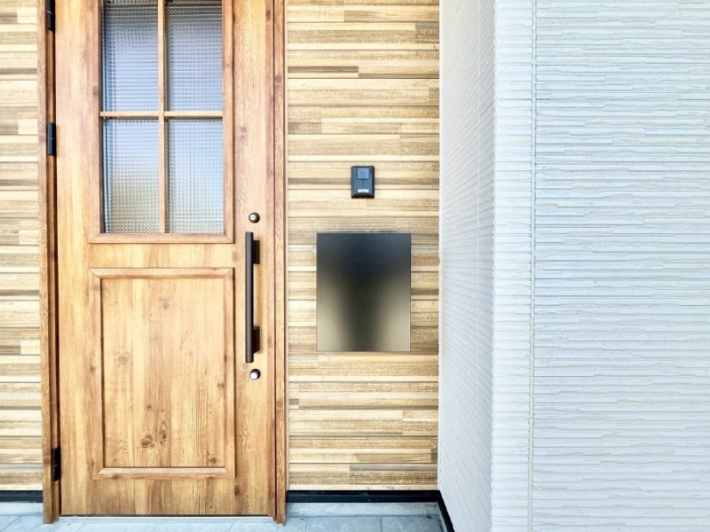 ���̑��@�V���v���f�U�C���̃|�X�g�B