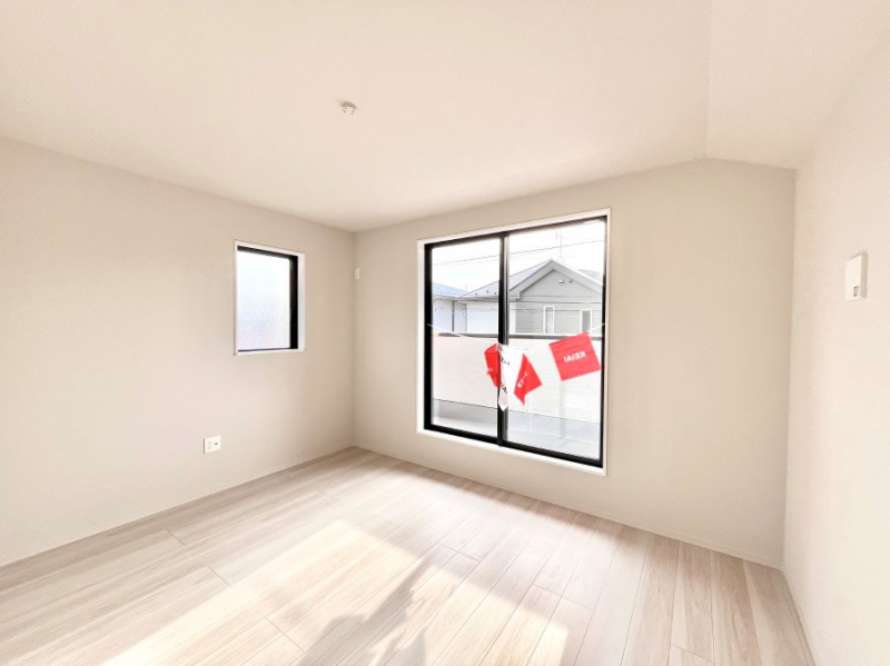 ���̑����ρ@�o���R�j�[���J�������v���X���Ă����m��