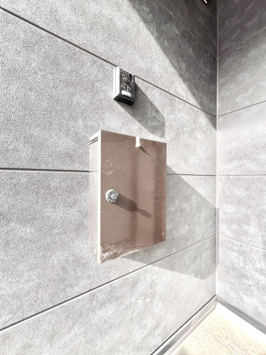 ���̑��@�V���v���f�U�C���̃|�X�g�B