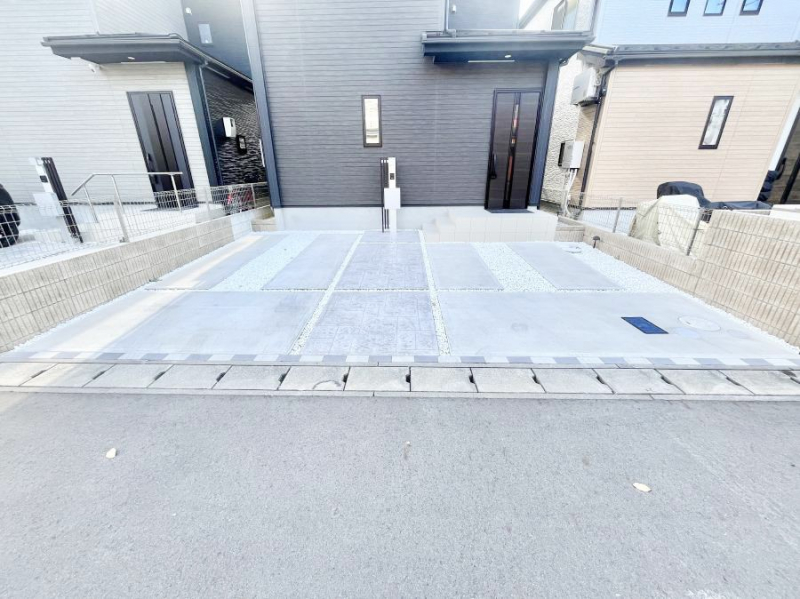 �@�����Ɍ������Ȃ����ԃX�y�[�X�B�@