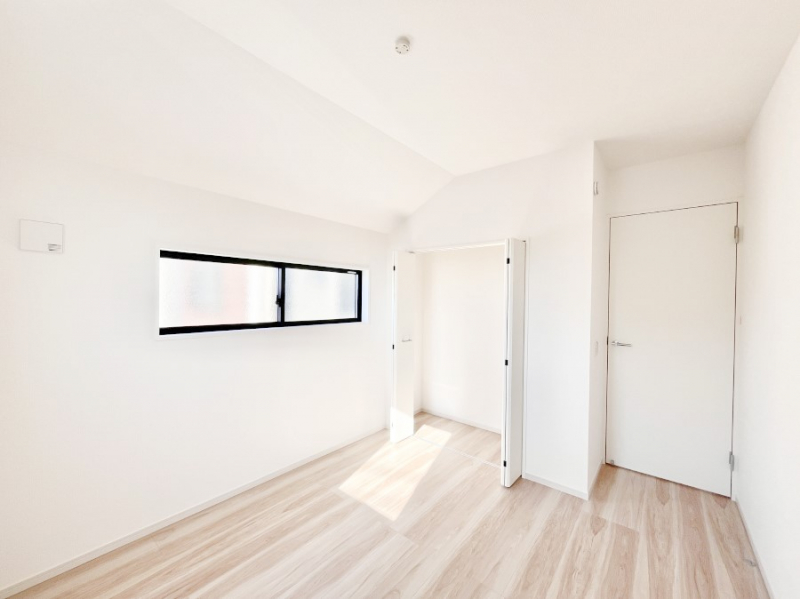 �Q���@�g���₷���`�Ńx�b�g��Ƌ�̒u�����ɂ����邱�Ƃ�����܂���B   