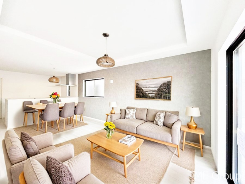 ���r���O�@�������������͋C�̂k�c�j�͉Ƒ��݂�Ȃ̉��K��ԁ��Ƌ��CG�ł�