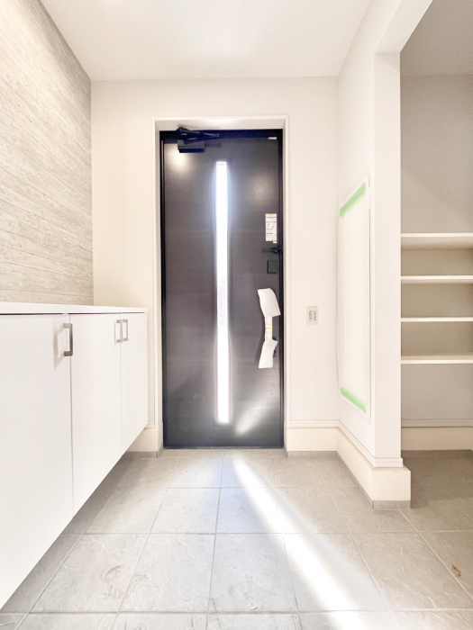 ���ց@�V���[�Y�C���N���[�N�t���̌��ցB�Ƒ��S���̌C��J��Ȃǂ���������[�ł��܂��B