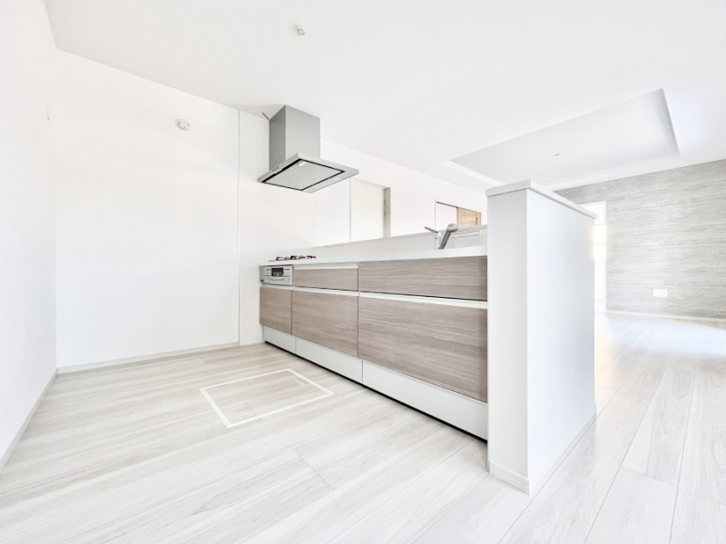 �L�b�`���@���������Ȃ��炲�Ƒ��Ƃ̉�b���y���߂�ΖʃJ�E���^�[�L�b�`��