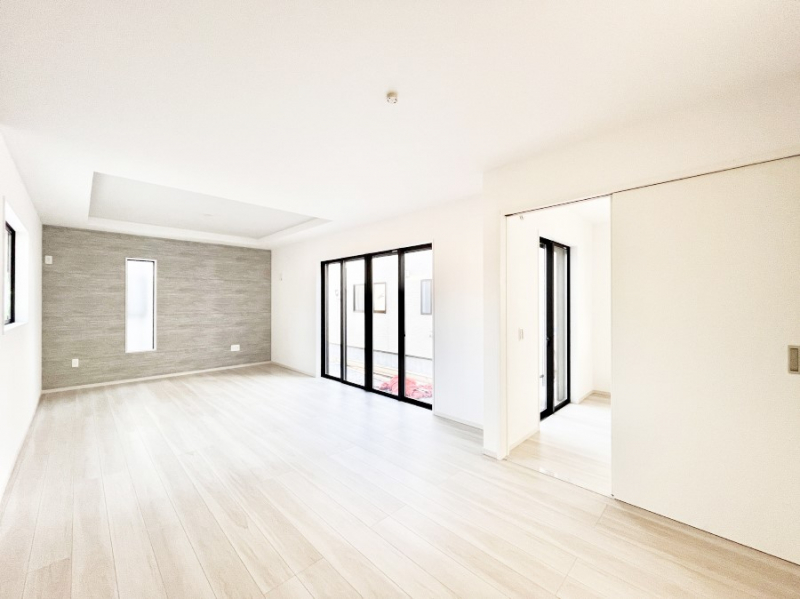 ���̑����ρ@�Ƒ������R�ƏW�܂�e���̃X�y�[�X�ɂȂ肻��