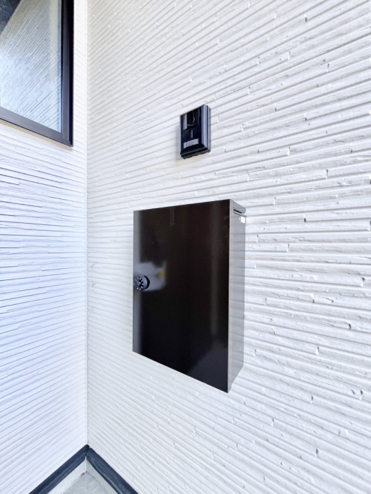 ���̑��@�V���v���f�U�C���̃|�X�g�B 