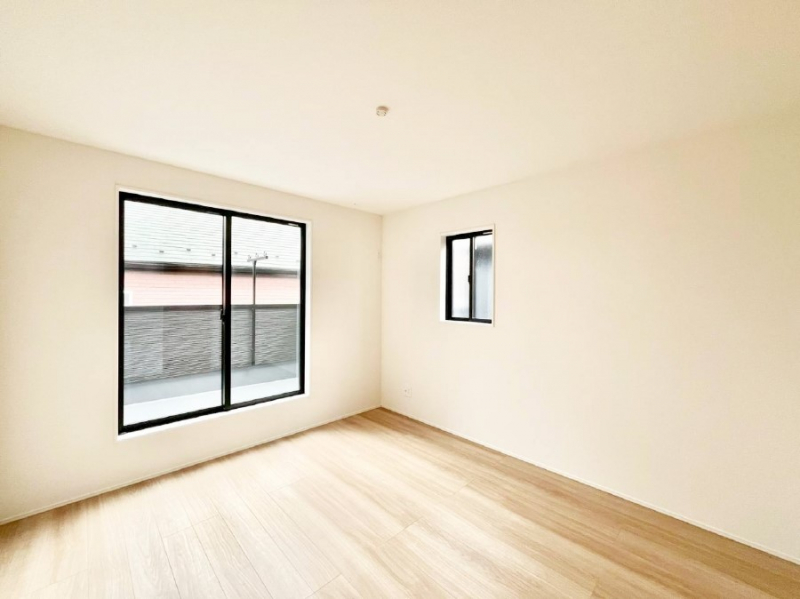 ���̑����ρ@�o���R�j�[���J�������v���X���Ă����m��