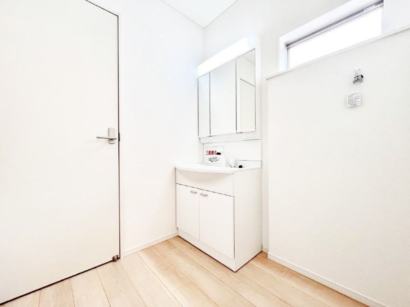 ���̑��@��Ƃ�̐��ʃX�y�[�X�Œ��̐g�x�x�����N���N