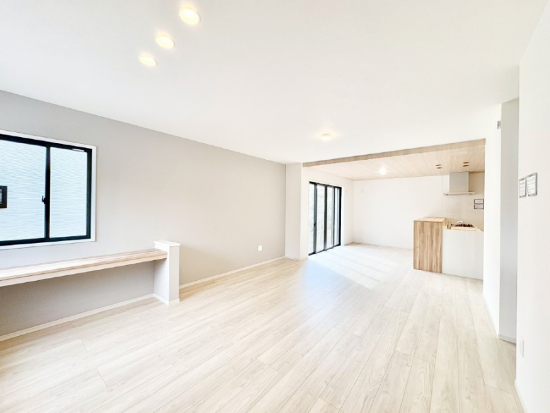 ���̑����ρ@�Ƒ������R�ƏW�܂�e���̃X�y�[�X�ɂȂ肻��