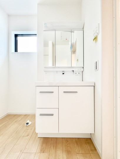 ���ʑ�E���ʏ��@���[�͂Ƌ@�\���ɗD�ꂽ���ʉ��ϑ�