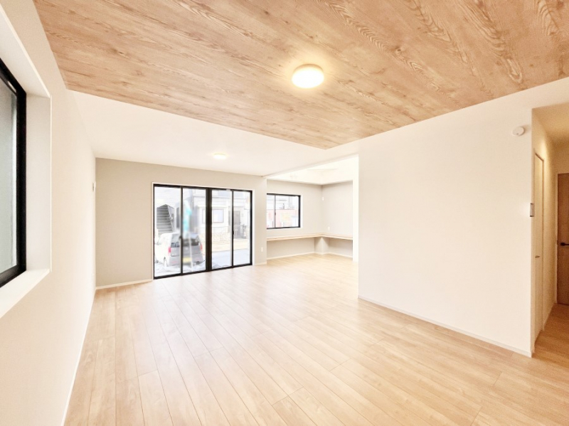 ���̑����ρ@�Ƒ������R�ƏW�܂�e���̃X�y�[�X�ɂȂ肻��