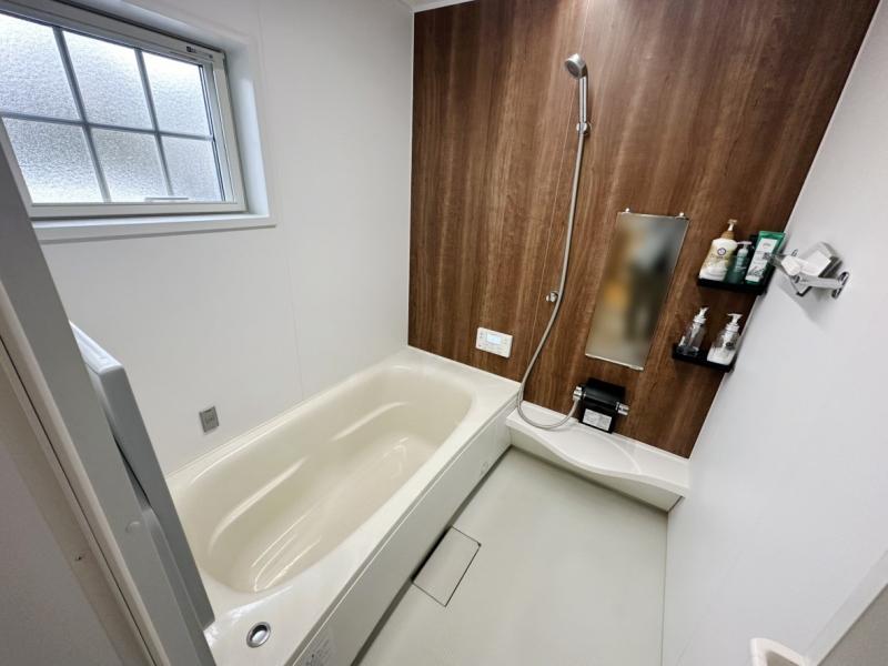 �����@����̔�������Ă���閾�邢�������̂���o�X���[��  �@