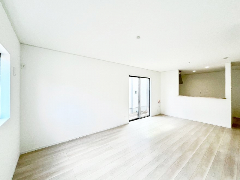 ���r���O�@�������������͋C�̂k�c�j�͉Ƒ��݂�Ȃ̉��K���