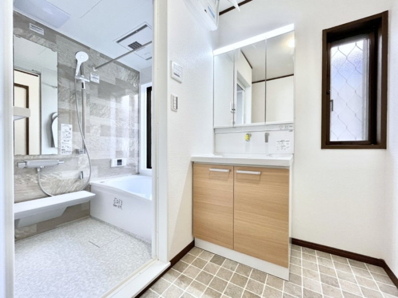 ���ʑ�E���ʏ��@���������Ă���̂Ŏ��C�̑����ꏊ�ł����C���ł����K�ł��B�����̐g�x�x���C�����ǂ��s���܂��ˁB