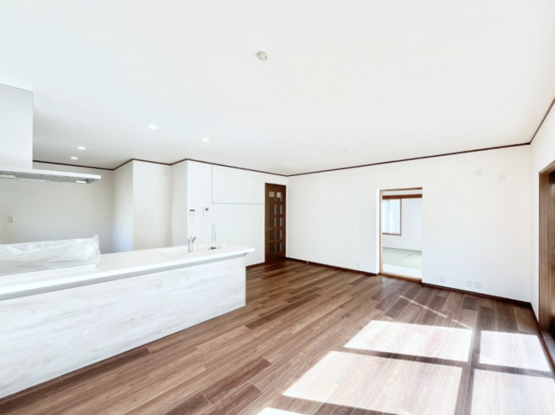 ���r���O�@�Ƒ��c���̎��Ԃ����������Ȃ��났�̃��r���O�_�C�j���O�B   