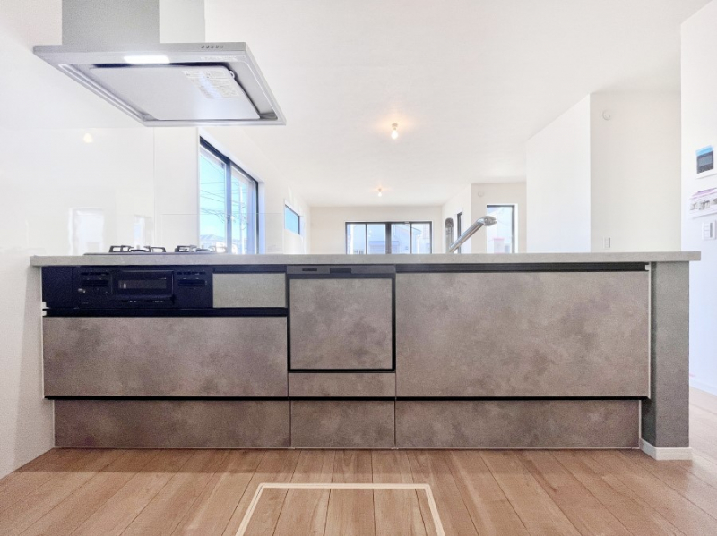 �L�b�`���@�������������I�ɁA�y�����I�V�X�e���L�b�`��  