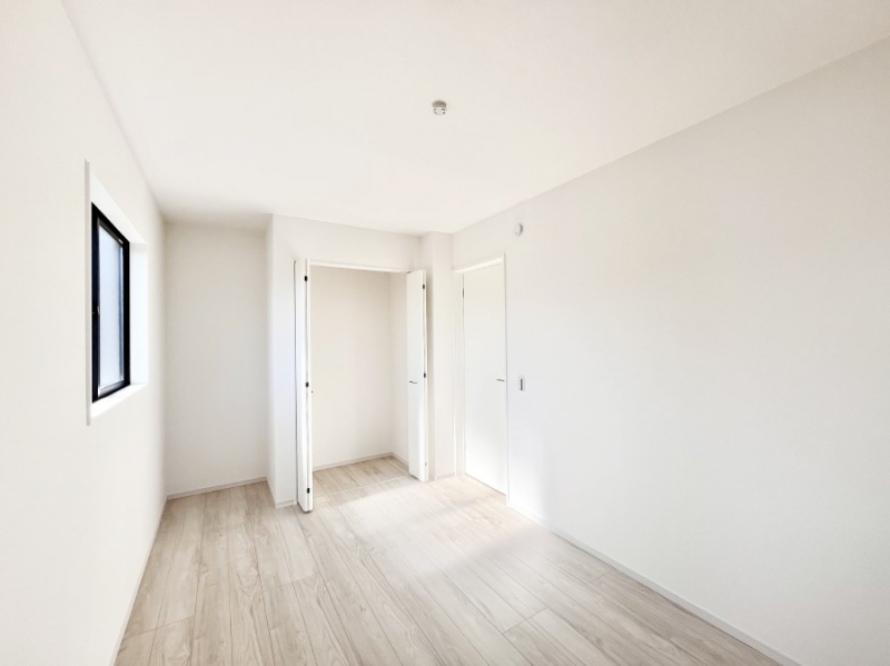 �Q���@�g���₷���`�Ńx�b�g��Ƌ�̒u�����ɂ����邱�Ƃ�����܂���B   