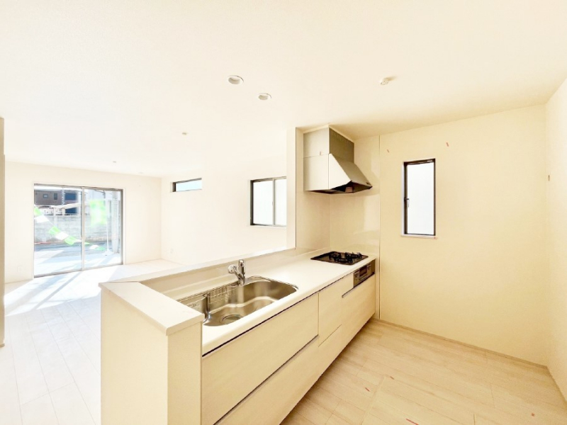 �L�b�`���@���������Ȃ��炲�Ƒ��Ƃ̉�b���y���߂�ΖʃJ�E���^�[�L�b�`��