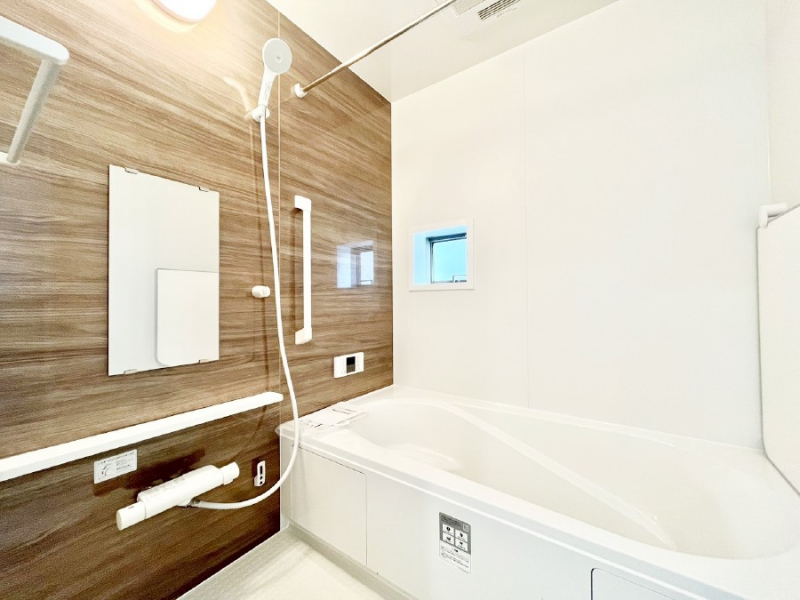 �����@����̔�������Ă���閾�邢�������̂���o�X���[��