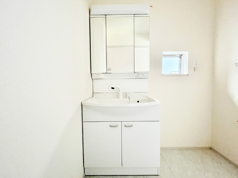 ���ʑ�E���ʏ��@���[�͂Ƌ@�\���ɗD�ꂽ���ʉ��ϑ�