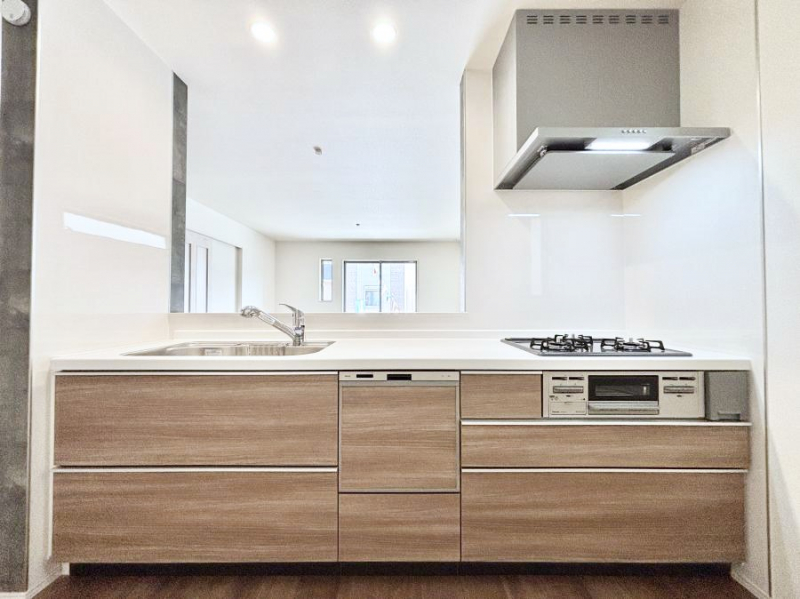 �L�b�`���@���r���O�����n����l�C�̃J�E���^�[�L�b�`���B �Ƒ��������Ȃ���Ǝ������邱�Ƃ��ł��܂��B