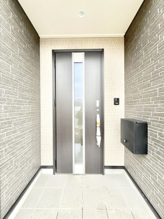 ���ց@��؂ȉƑ��A���q���o�}���錺�ցB