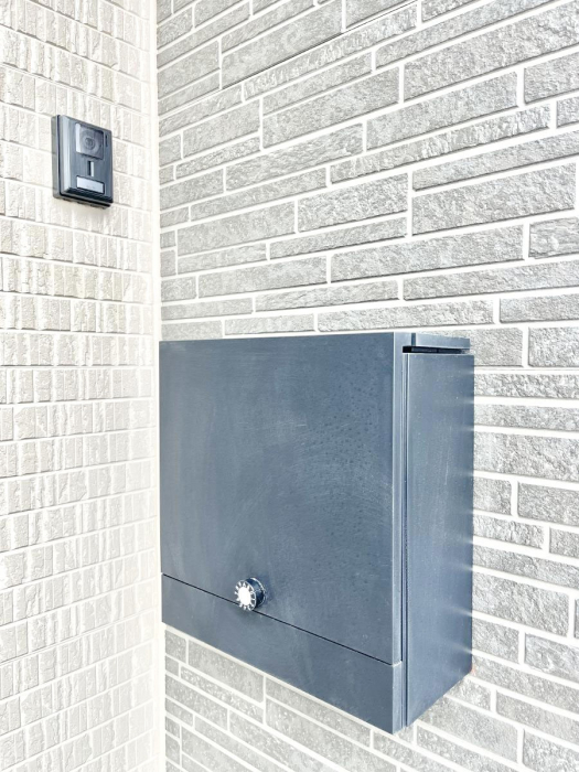 ���̑��@�V���v���f�U�C���̃|�X�g�B