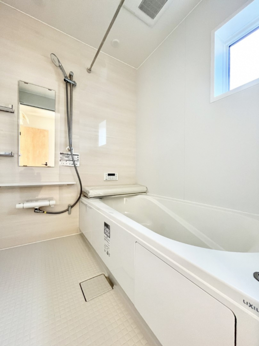 �����@����̔�����₷��؂ȃo�X�^�C���B�������Ƃ����C���y����Ŕ����Ƃ肽���ł��ˁI  