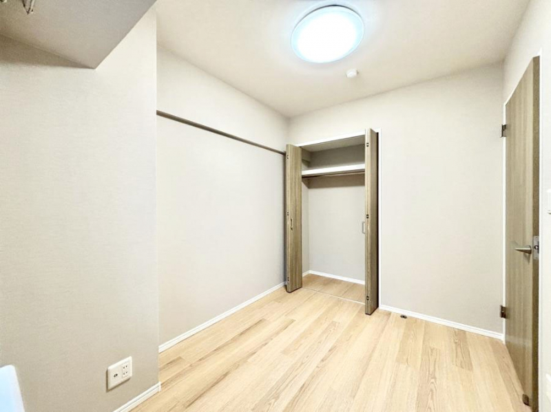 �q�������@-