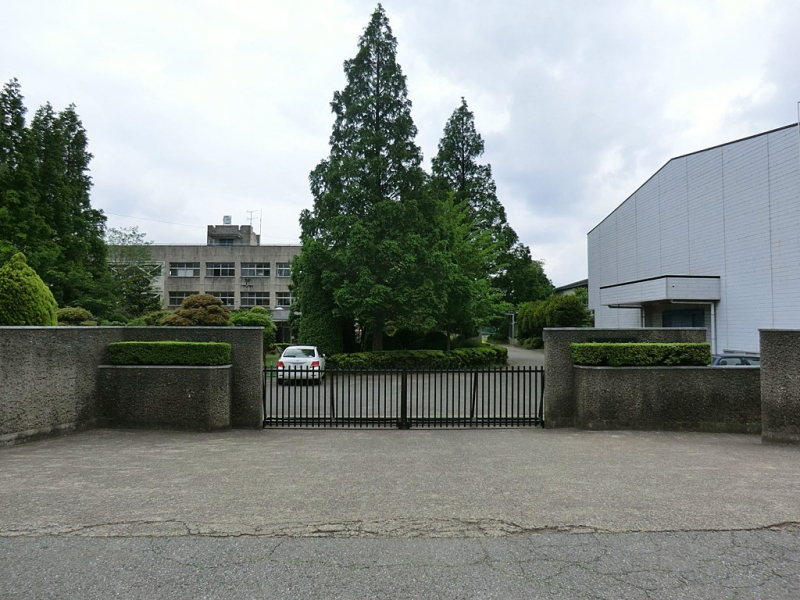 ���ӊ��@���w�Z 1600m �l�X���s�����c���w�Z