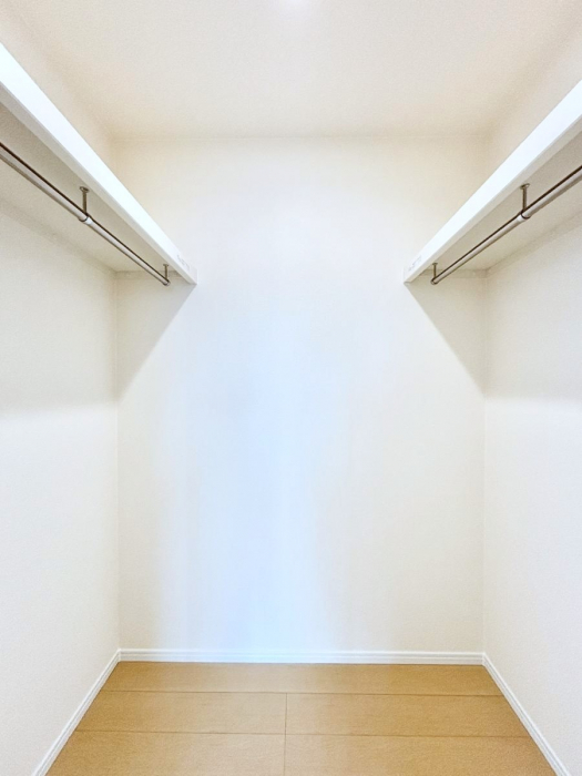 ���̑��@�ߗނ��n���K�[�Ɋ|�����܂܎��[�ł���WIC�B�ߗނ̐������ڂ����₷���ĕ֗��ł��I