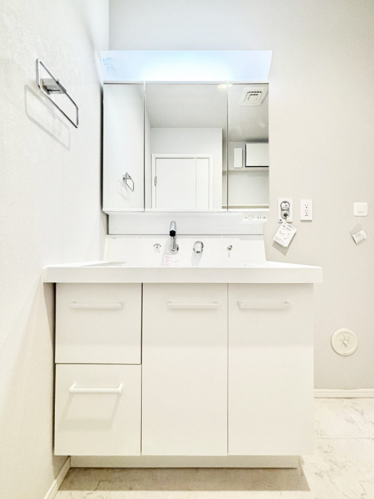 ���ʑ�E���ʏ��@���[�͂Ƌ@�\���ɗD�ꂽ���ʉ��ϑ�