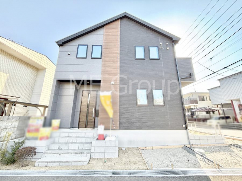 ���n�O�ώʐ^�@���X�����I�����Ղ�̗z���ƊJ�����ɕ�܂�閾�邢�Z�܂��B 