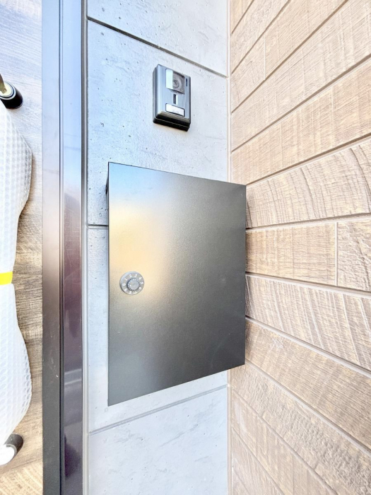 ���̑��@�V���v���f�U�C���̃|�X�g�B