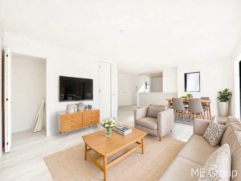 ���r���O�@�Ƒ��̘a�₩�ȉ�b���������Ă������B�J�����̂��郊�r���O�ł��B���Ƌ��CG�ł�  