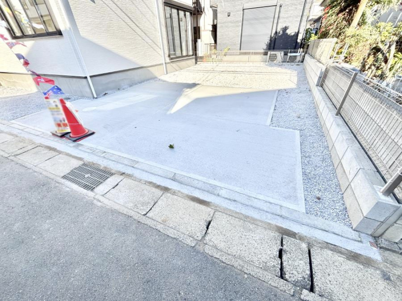 �@�����Ɍ������Ȃ����ԃX�y�[�X�B