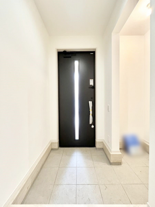 ���ց@�K���X�X���b�g�̓��������փh�A�������Ɍ���͂��Ă���܂�