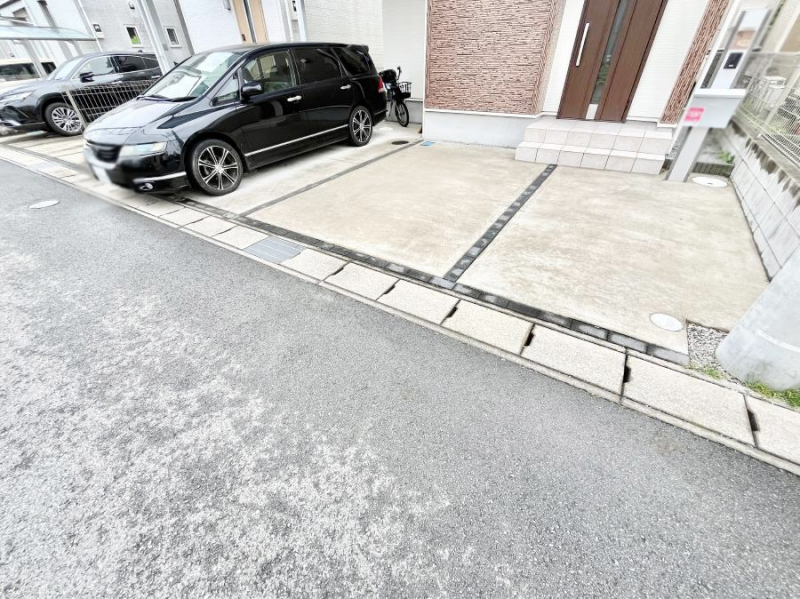 �@�����Ɍ������Ȃ����ԃX�y�[�X�B  