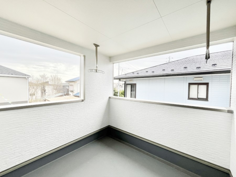 �o���R�j�[�@�}�Ȃ��V�C�̕ω��ɂ����S�ȃC���i�[�o���R�j�[