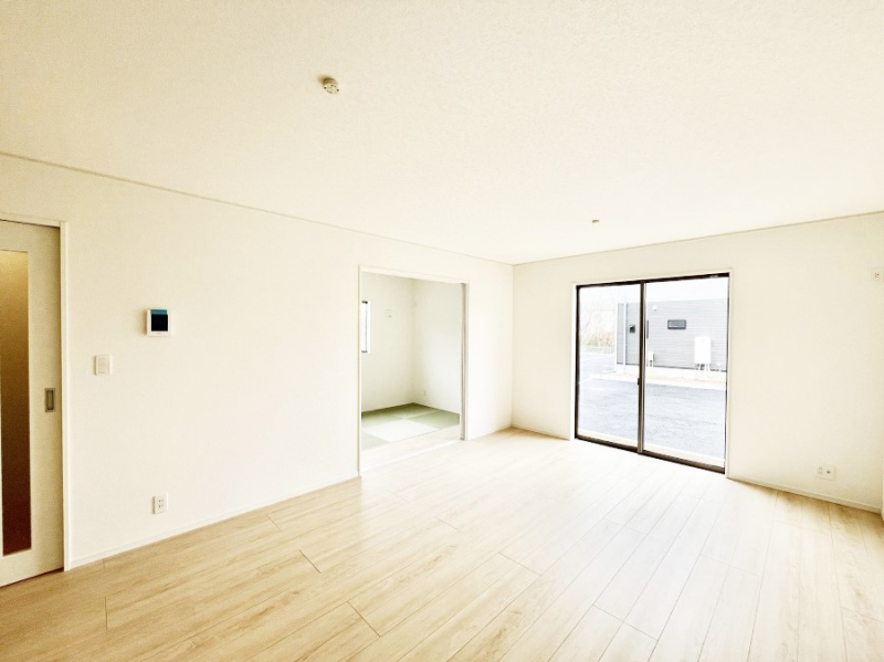 ���̑����ρ@�אڂ̘a�����J������΂���ɍL�X��Ԃ�