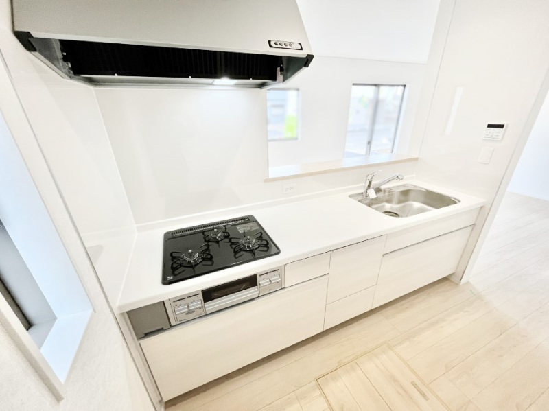 �L�b�`���@�J�E���^�[�z���ɂ��b�������Ȃ��疈���̂������������Ɗy����