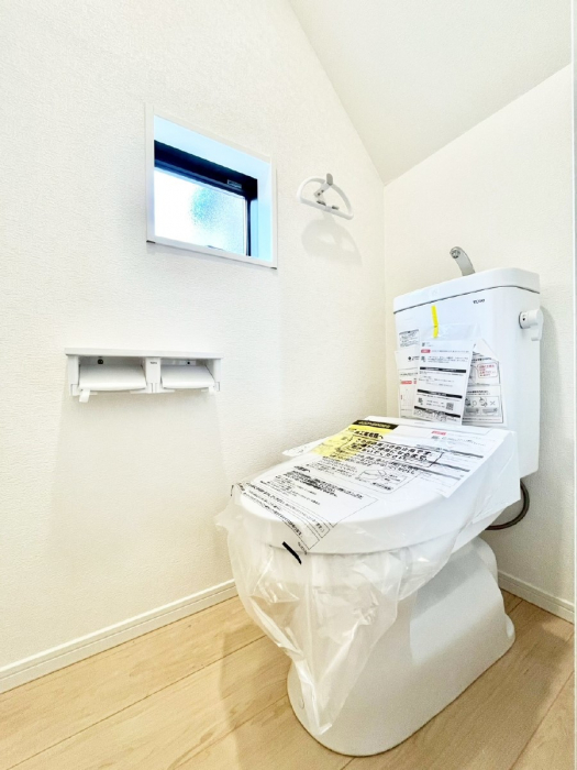 �g�C���@�g�C����1�K��2�K���ꂼ��ɔz�u����Ă��ĂƂĂ��֗��ł��B 