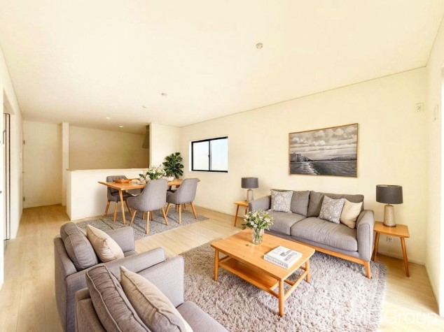 ���r���O�@�������������͋C�̂k�c�j�͉Ƒ��݂�Ȃ̉��K��ԁ��Ƌ��CG�ł�