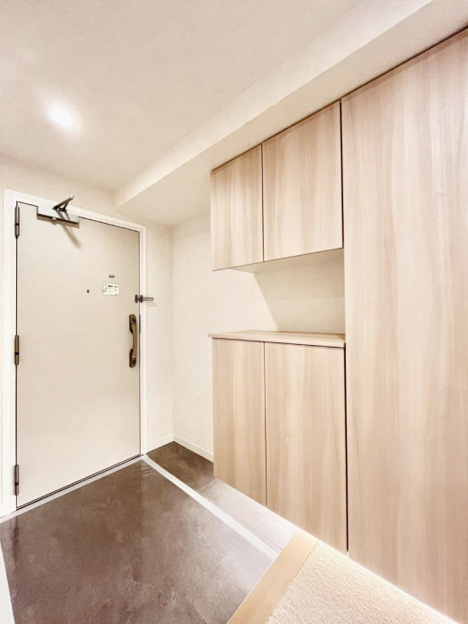 ���ց@���ւɂ͎��[�������Ղ肠��̂ŃX�b�L�������q���I�ȋ�Ԃ�ۂĂ��� 