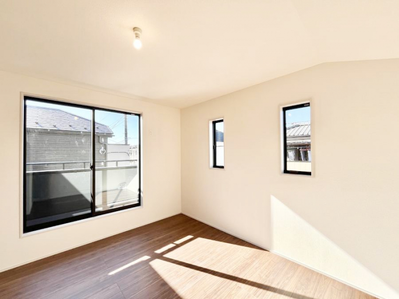 ���̑����ρ@�o���R�j�[���J�������v���X���Ă����m��